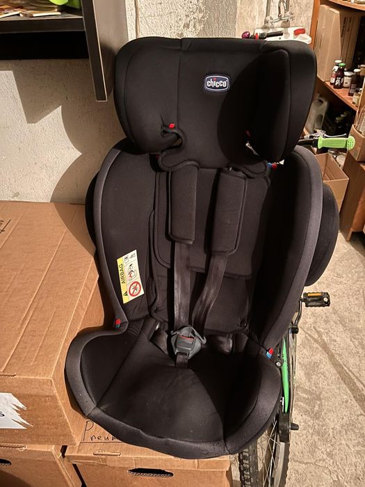 Детско столче за кола Chicco с Isofix