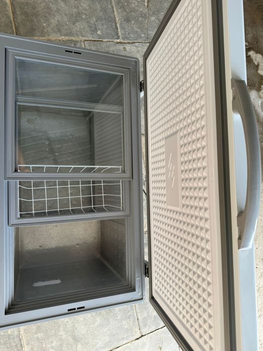 Продоётся морозилник