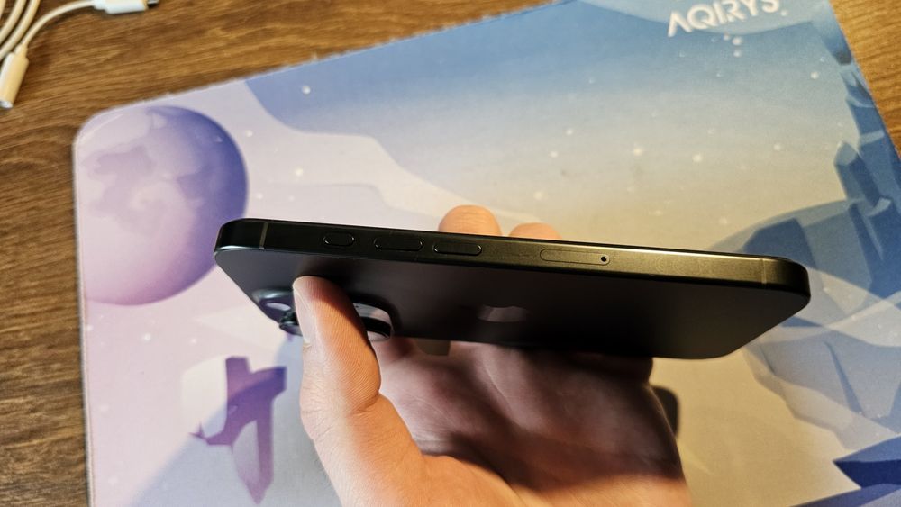 iPhone 16 pro black 1Tb impecabil.