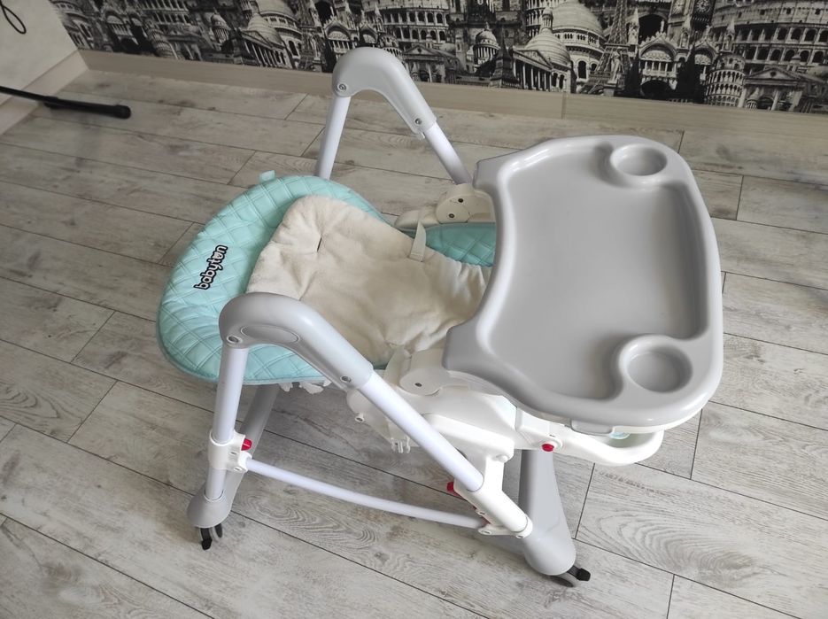 Продаю стул детский для кормления.