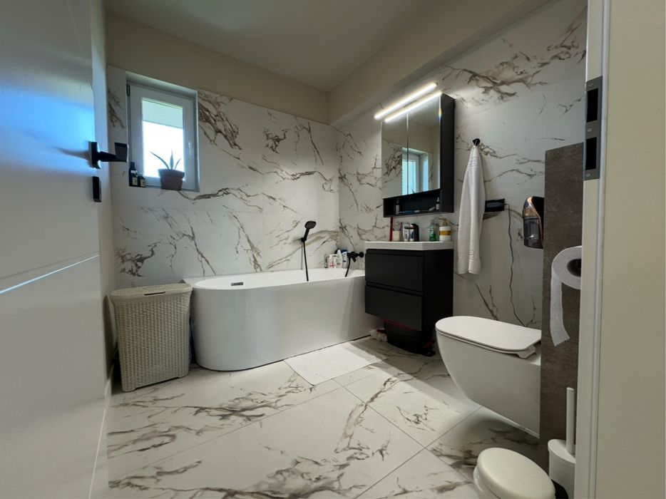 Apartament 4 camere