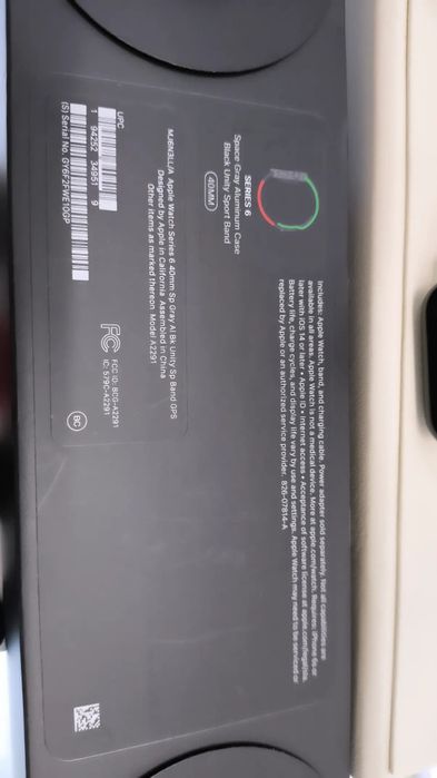 Продам часы Apple Watch Series 6 40mm