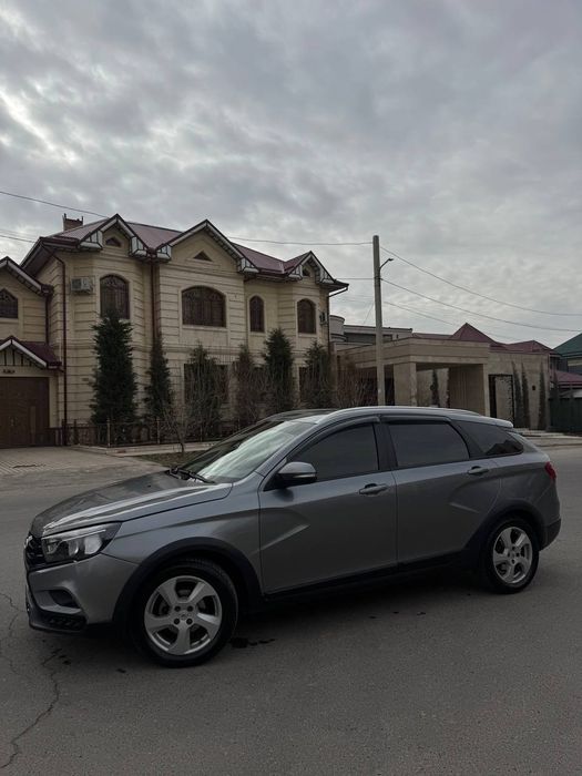 Lada Vesta Cross