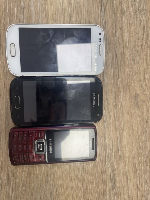 Продам телефоны