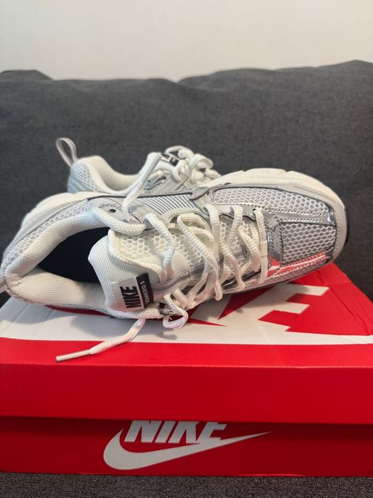 Nike Vomero 5 Noi in cutie