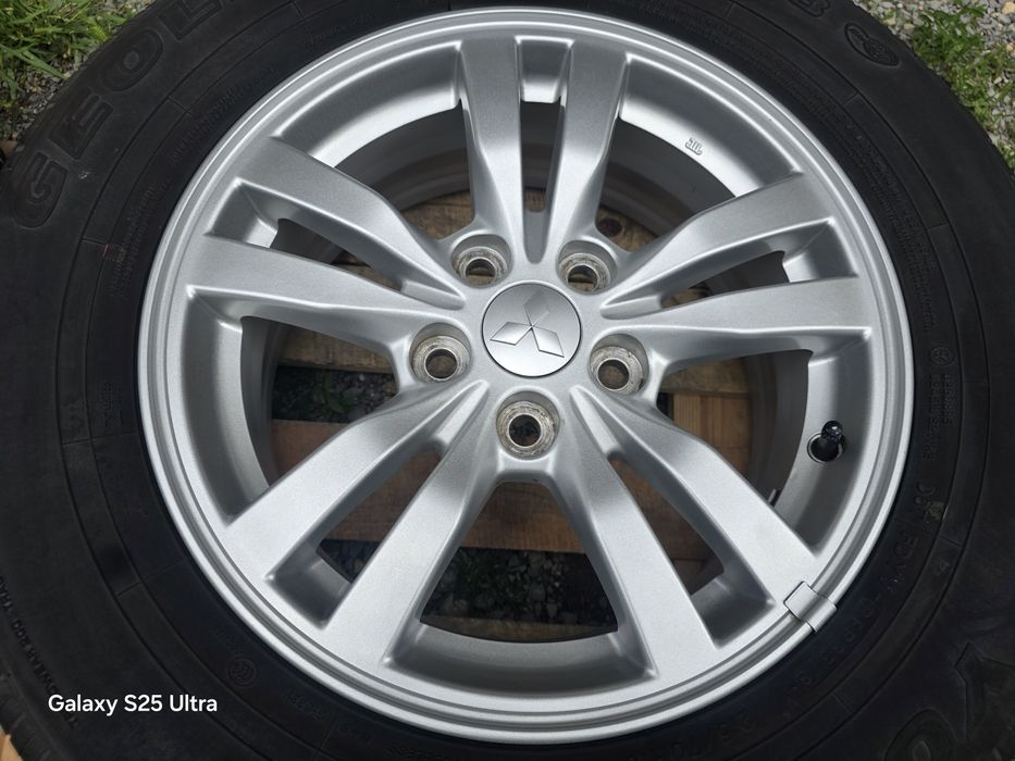 Лети джанти 16ки 5х114.3 Mitsubishi + летни гуми 215/70/16 Yokohama