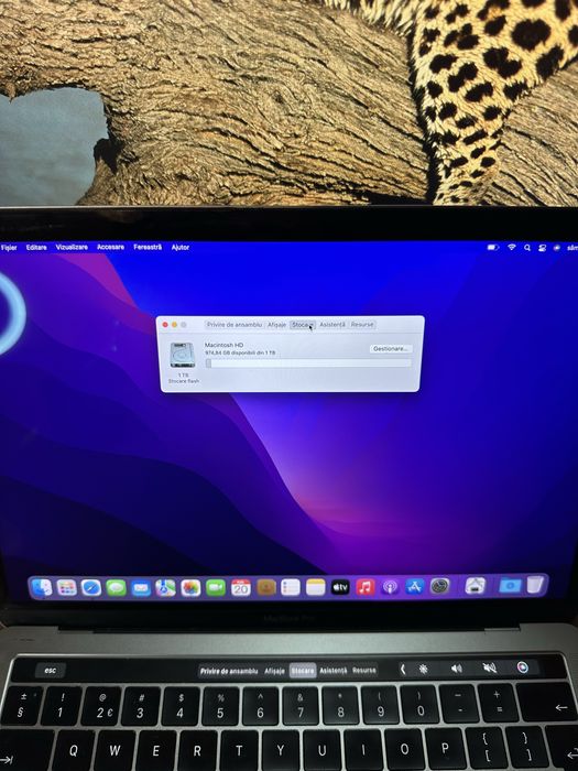 Macbook pro 13 touchbar 2017 16 GB RAM 1 tb SSD baterie 100%