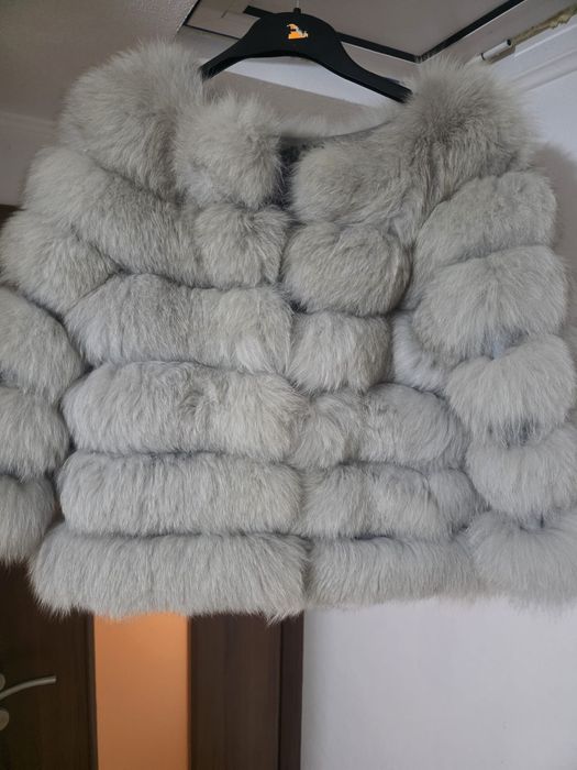 Blănită de iarnă Naturală se dau mânecile jos poate rămâne și vestă