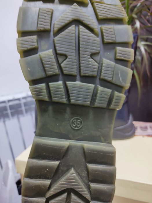 Продам обувь подростковую