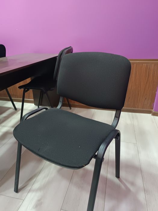 Распродажа! Офисный стул