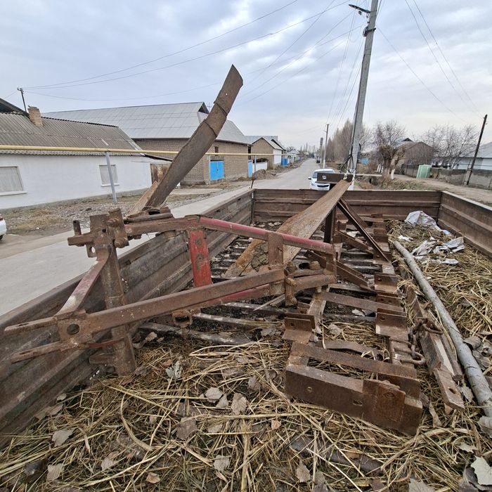 Торактор Беларус прицеп сотилади!