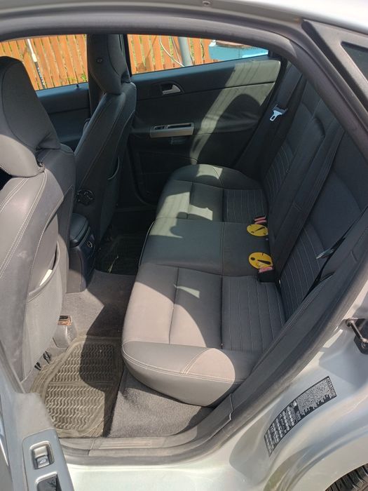 Se vinde Volvo S40
An 2005 
285.000 km 
Actele la zi 
Fiscal pe loc 
Mai multe detalii in privat sau la Nr de telefon 0747402621 sau 0749884671