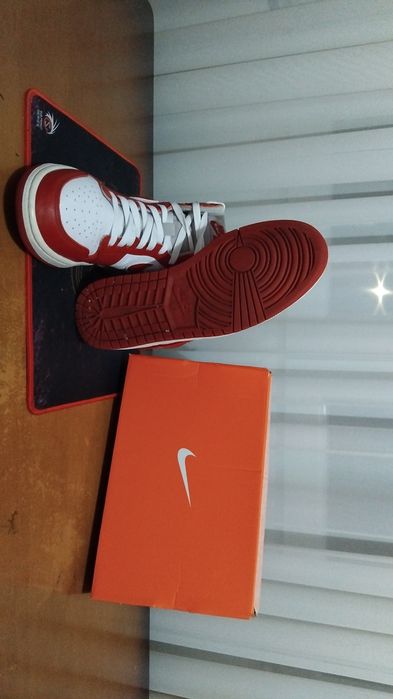 Jordan 1 Varsity Red 42