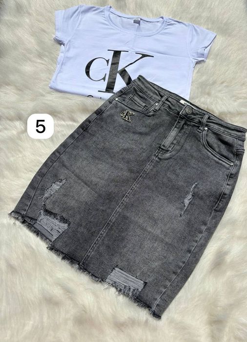 Fusta de blugi si tricou set