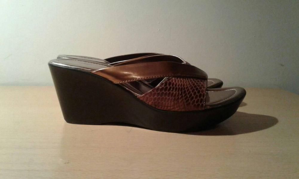 босоножки коричневые! новые!