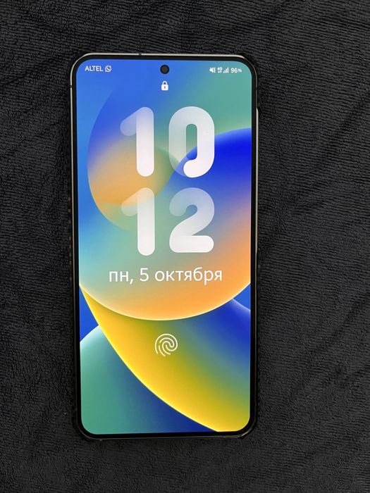 Продам Samsung S24   8/128