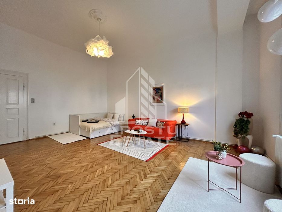 Apartament, spatios etaj 1, vedere in Piata Victoriei