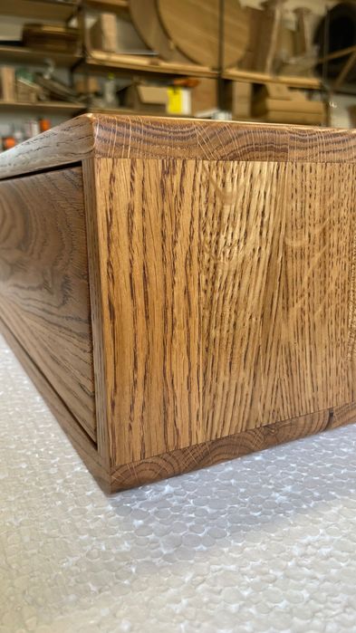 Подвесная консоль из дуба