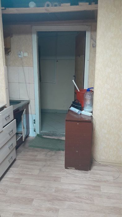 Комната в центре города с водой