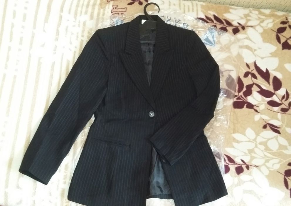 Костюм женский 44 р