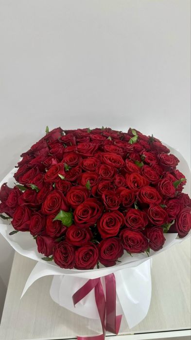 Срочно продам свежие розы 101 шт