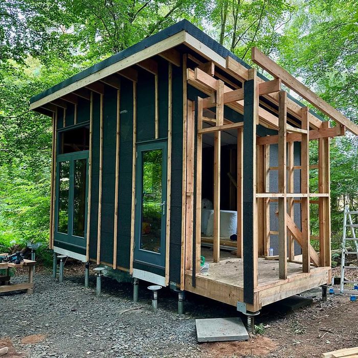 Piloni fundatie , Aframe, tinyhouse, Piloni Grad, container
