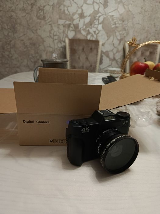 Фотоаппарат цифровой