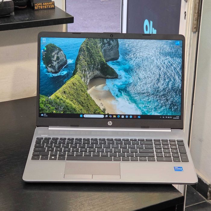 Hope Amanet P8 Hp 250 G9 i5-1235U 16GB RAM SSD 512GB