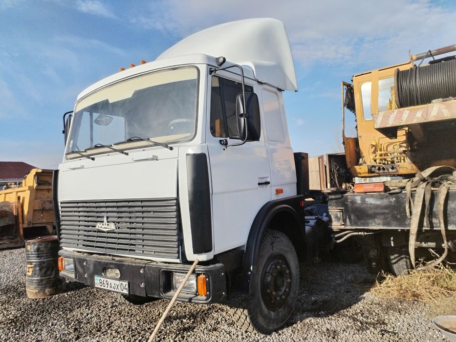 Продам Маз тягач