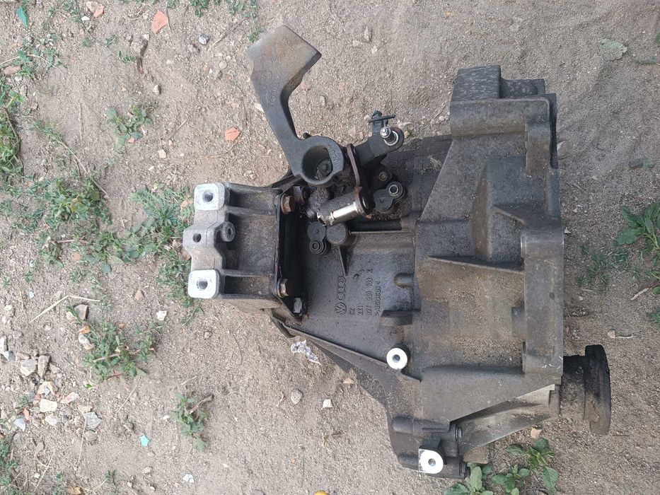 Ръчна скоростна кутия за Volkswagen Golf 5 Hatchback 1.6, 102 к.с.