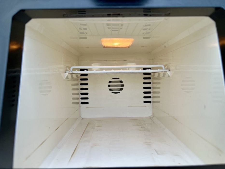 Хладилник WAECO за Мерцедес / Mercedes W220 S-класа