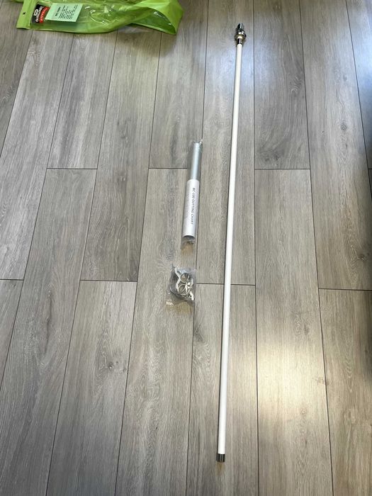 Вертикална антена BC-100H нова.