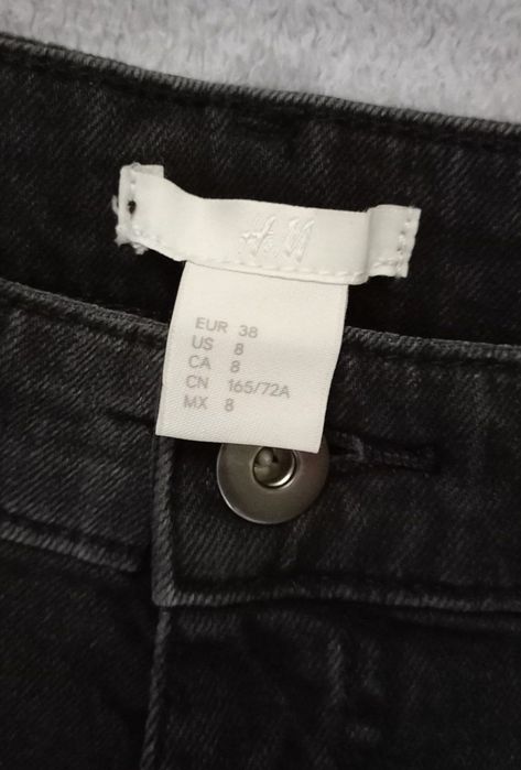 Продам новые джинсовые шорты