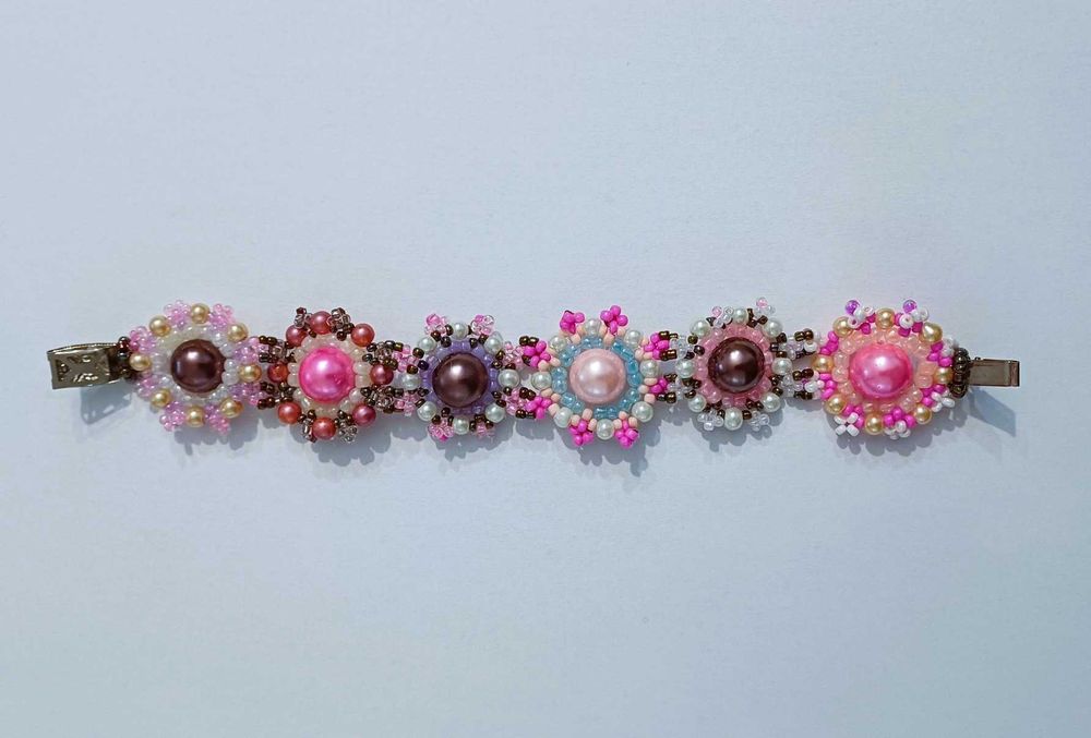 Bratara unicat din margele