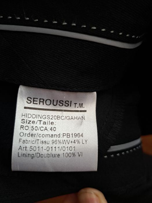 Costum Serroussi mărime 50-