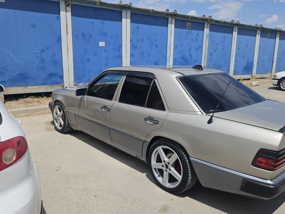 Мерседес W 124 сатылады