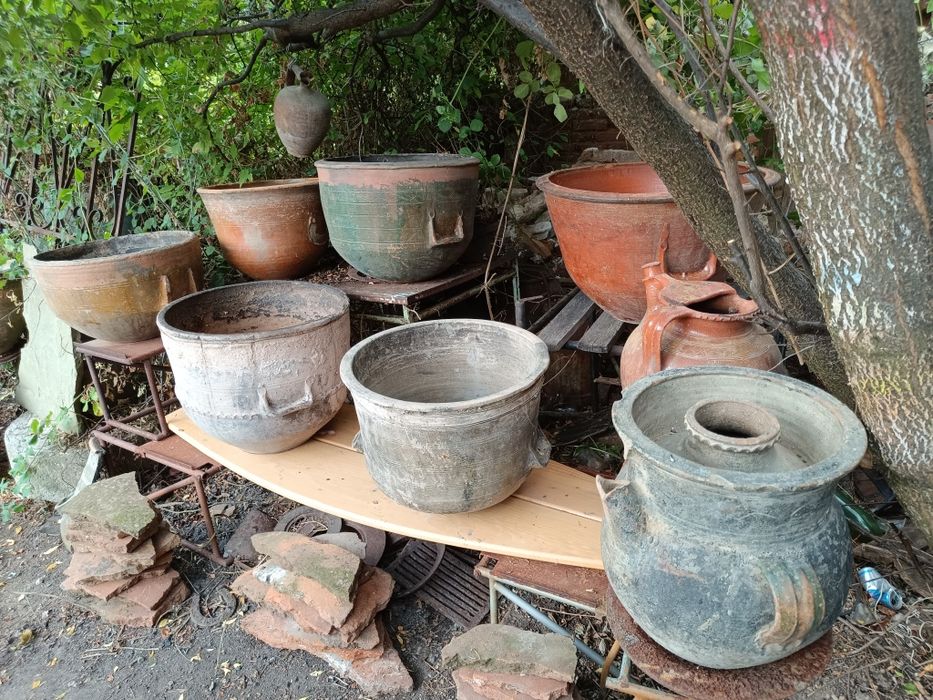 Антики- питуси ,делви,