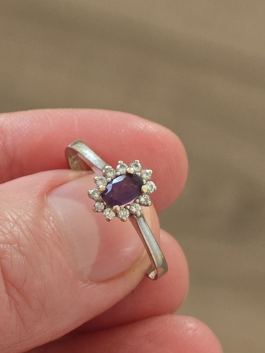 Inel aur 18 k cu diamante