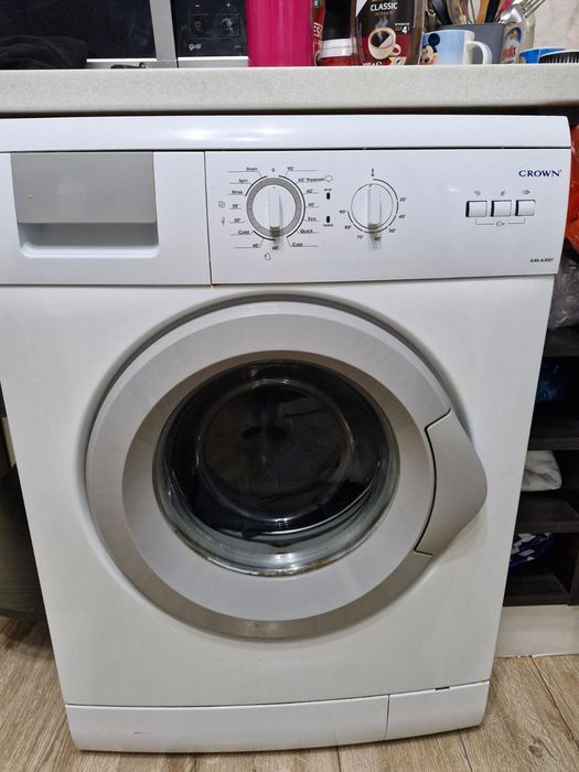Бяла Пералня Crown