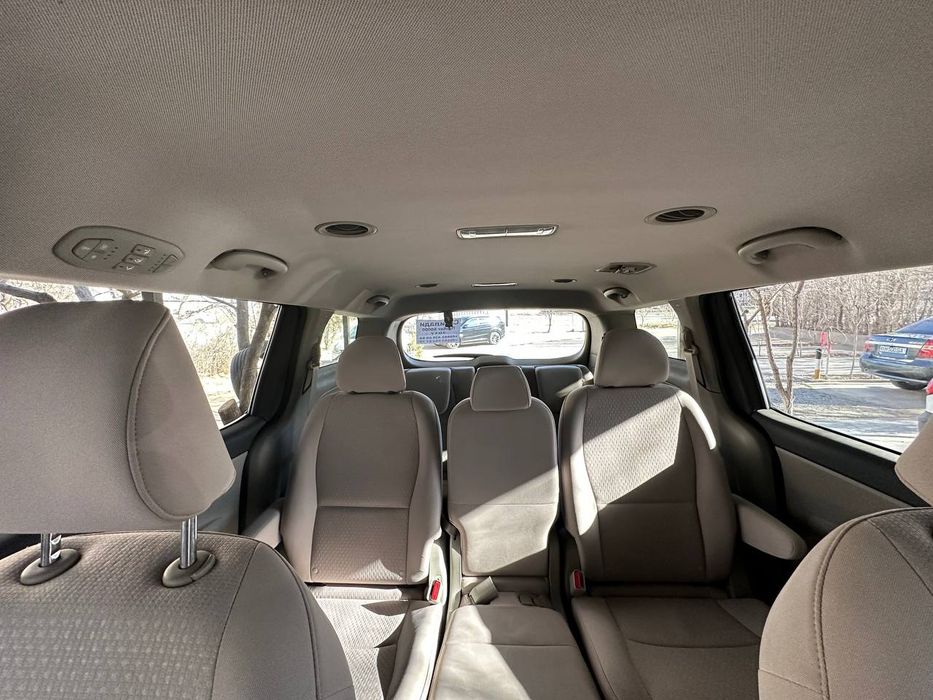 KIA Sedona LX 2017