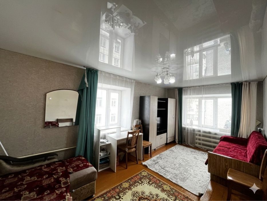 Продам квартиру на Титова