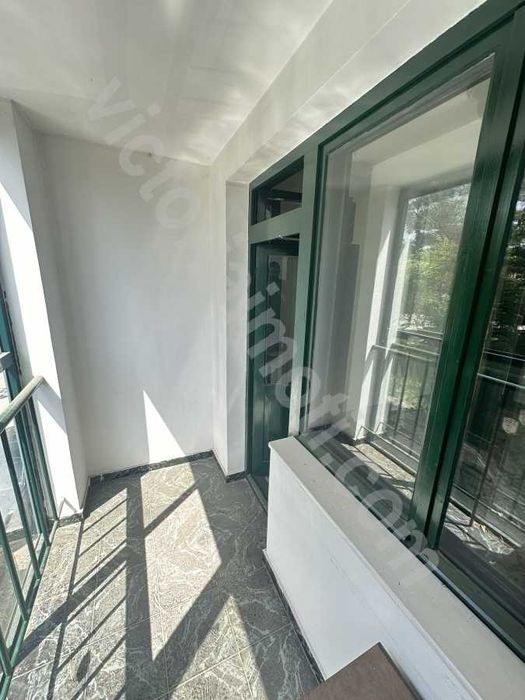 Продава се Тристаен апартамент в Велико Търново, Център - 139 кв.м за 1152 €/кв.м - Снимка #3