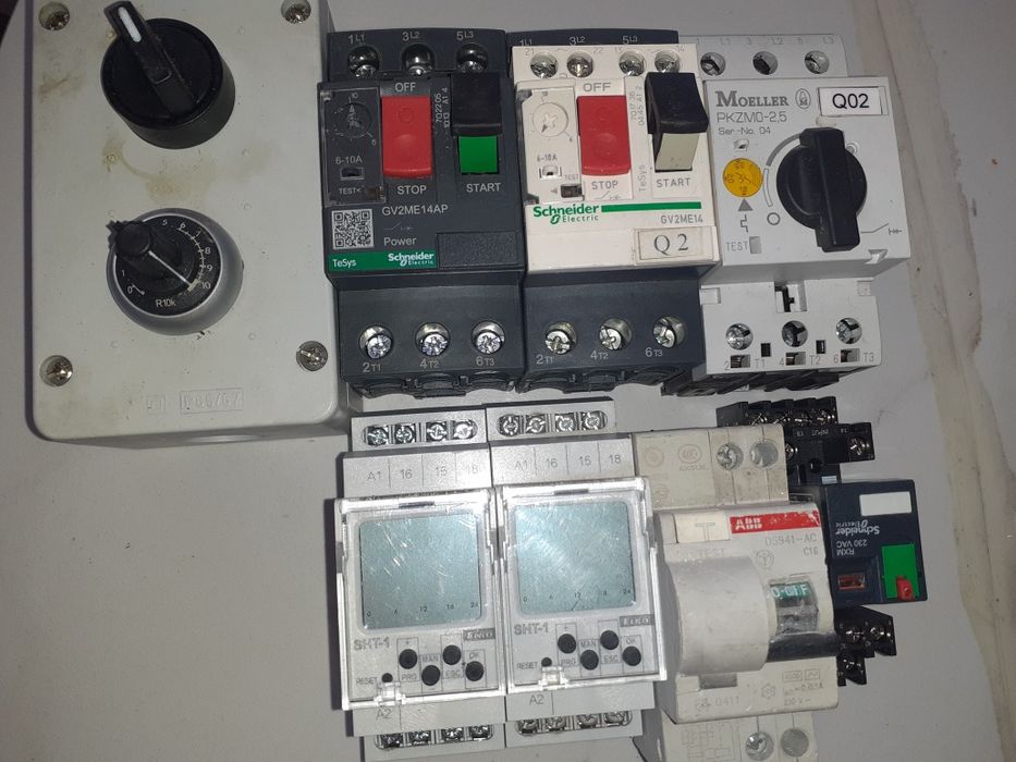 Vând siguranțe automate