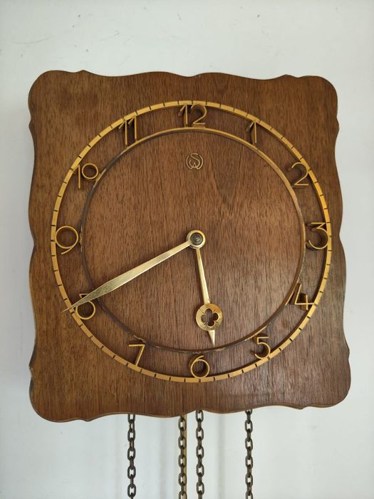 Ceas de perete cu pendul