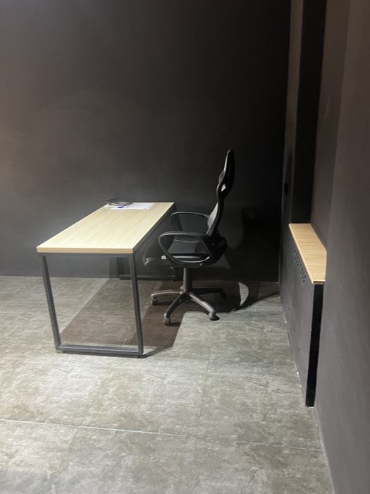 Продается офисная мебель в отличном сочтоянии