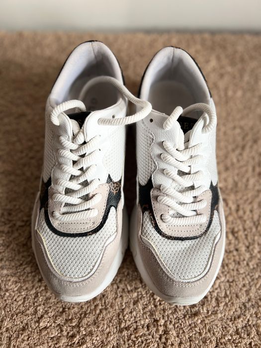 Кецове Guess, маратонки 39 размер