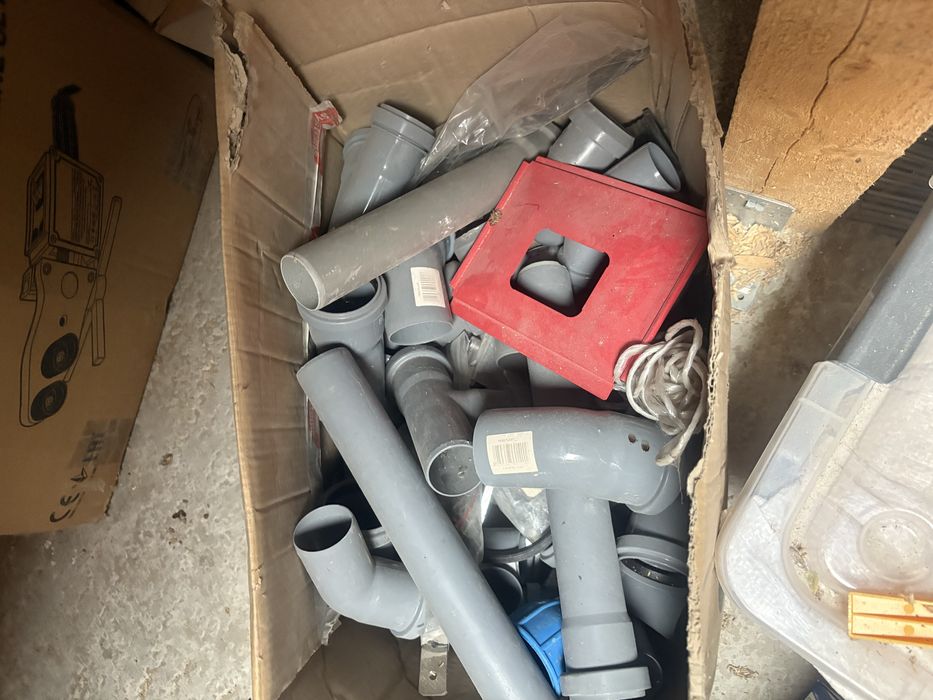 Vand diverse ramase de la constructie