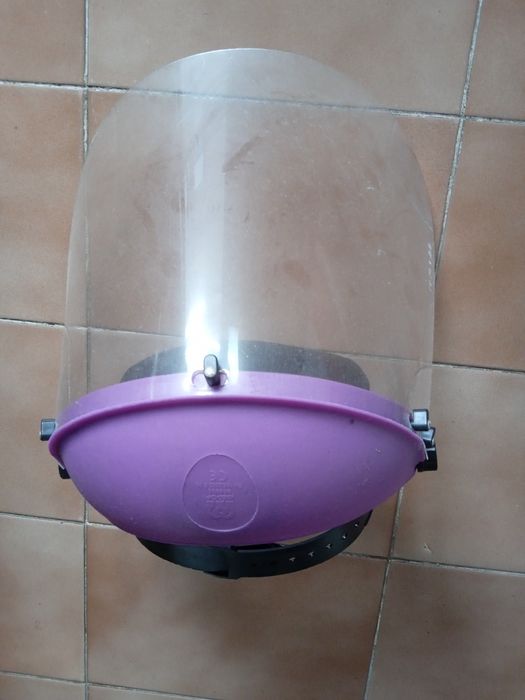 Предпазна маска за лице.