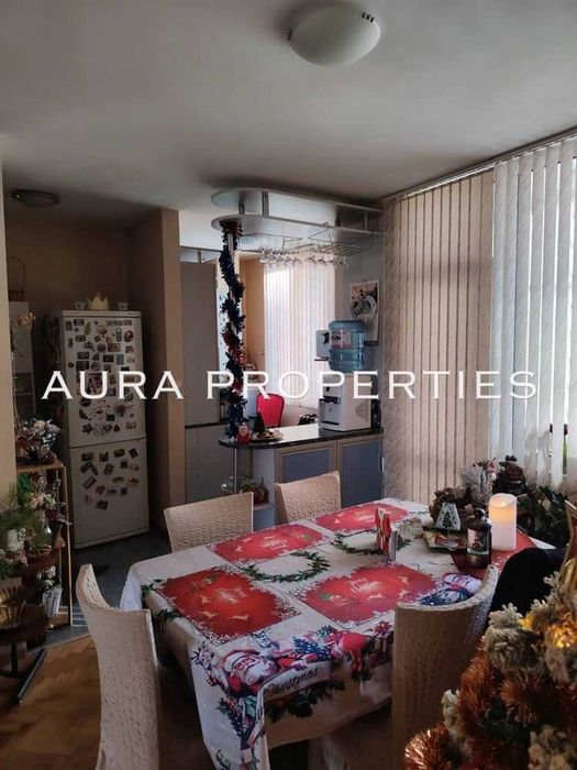 Продава се Тристаен апартамент в Разград, Житница - 98 кв.м за 682 €/кв.м - Снимка #6