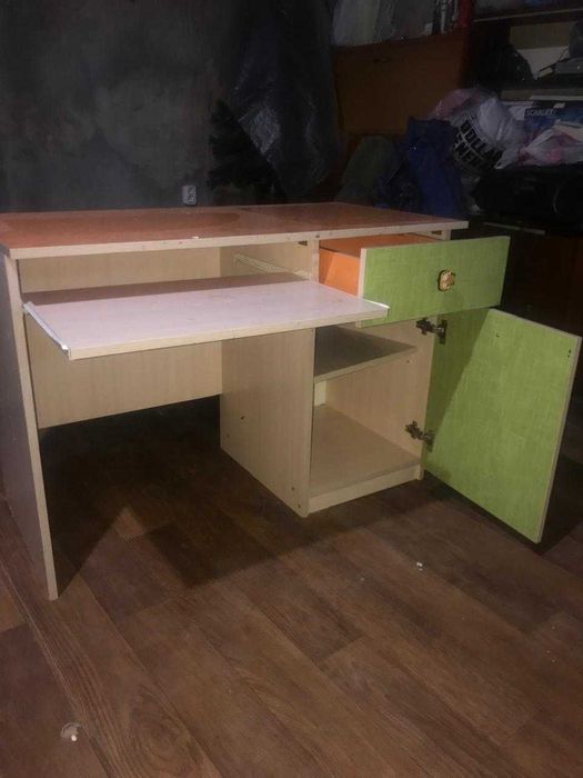 детская мебель - стол шкаф комод кровать